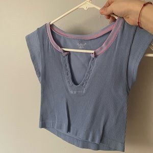 urban outfitters go for gold shirt